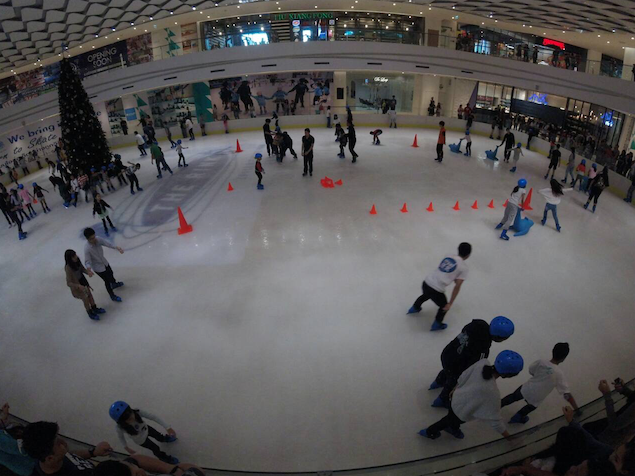 The Rink Ice Skate @ ฟิวเจอร์พาร์ค รังสิต ลานสเก็ตน้ำแข็ง