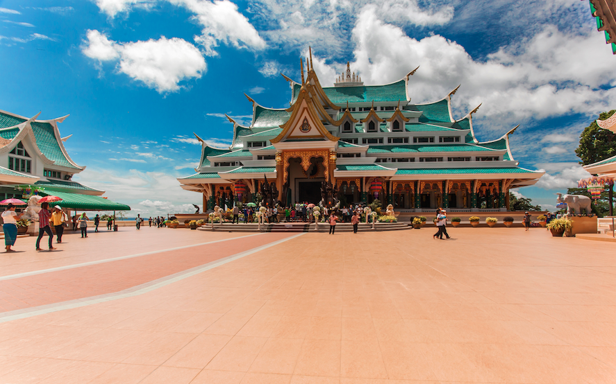 วัดป่าภูก้อน (Wat Pa Phu Kon) จังหวัดอุดรธานี