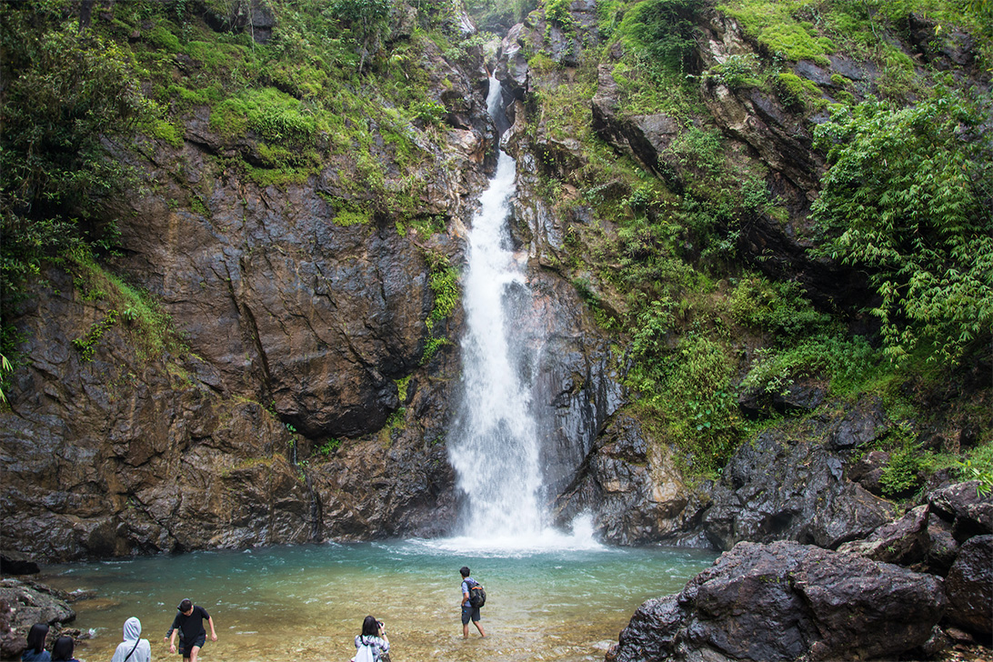 น้ำตกจ๊อกกระดิ่น (Jokkradin Waterfall) จังหวัดกาญจนบุรี