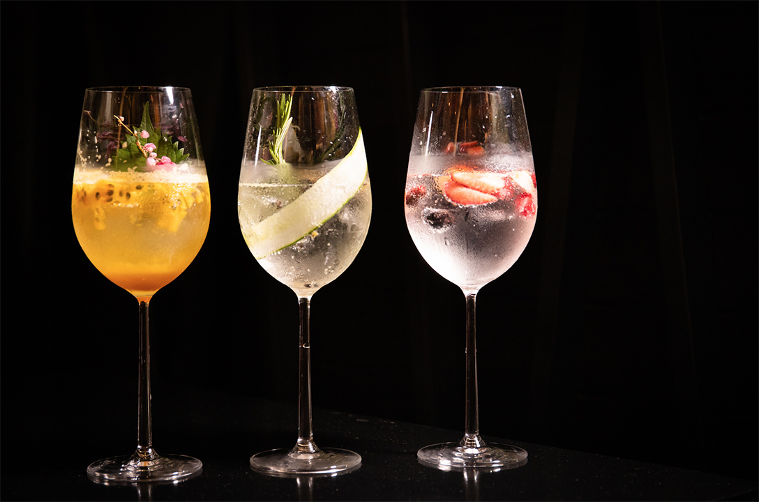 เฉลิมฉลอง World Gin Day ด้วยค็อกเทล 3 แบบ 3 สไตล์ ณ ห้องอาหารเบนิฮานา อนันตรา ริเวอร์ไซด์ กรุงเทพฯ รีสอร์ท